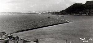 MERS EL KEBIR B LA RADE ET SA JETEE EN N ET B 1964
